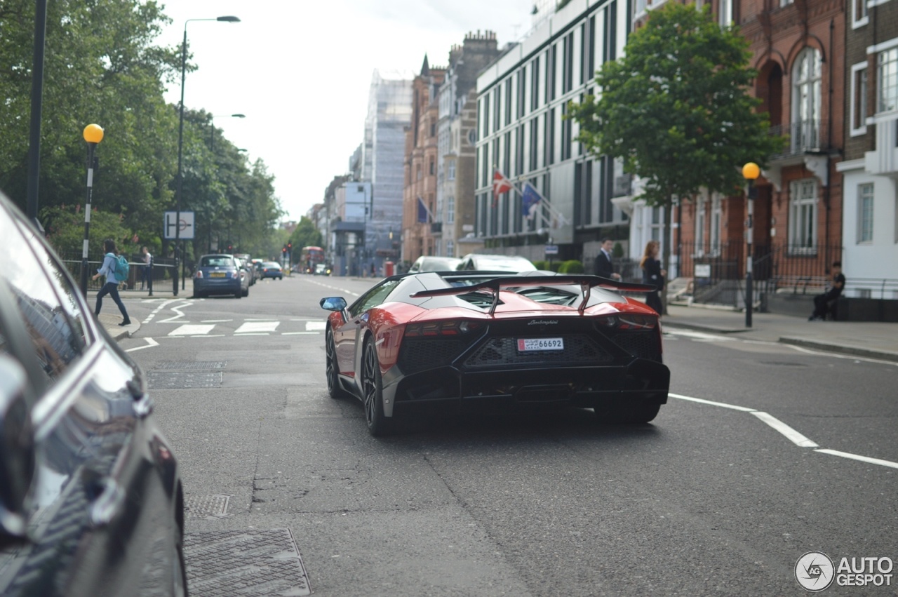 Lamborghini Aventador Anniversario Roadster anh 6