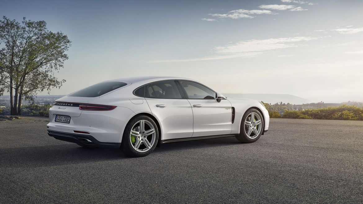 Porsche Panamera 4 E-Hybrid anh 3