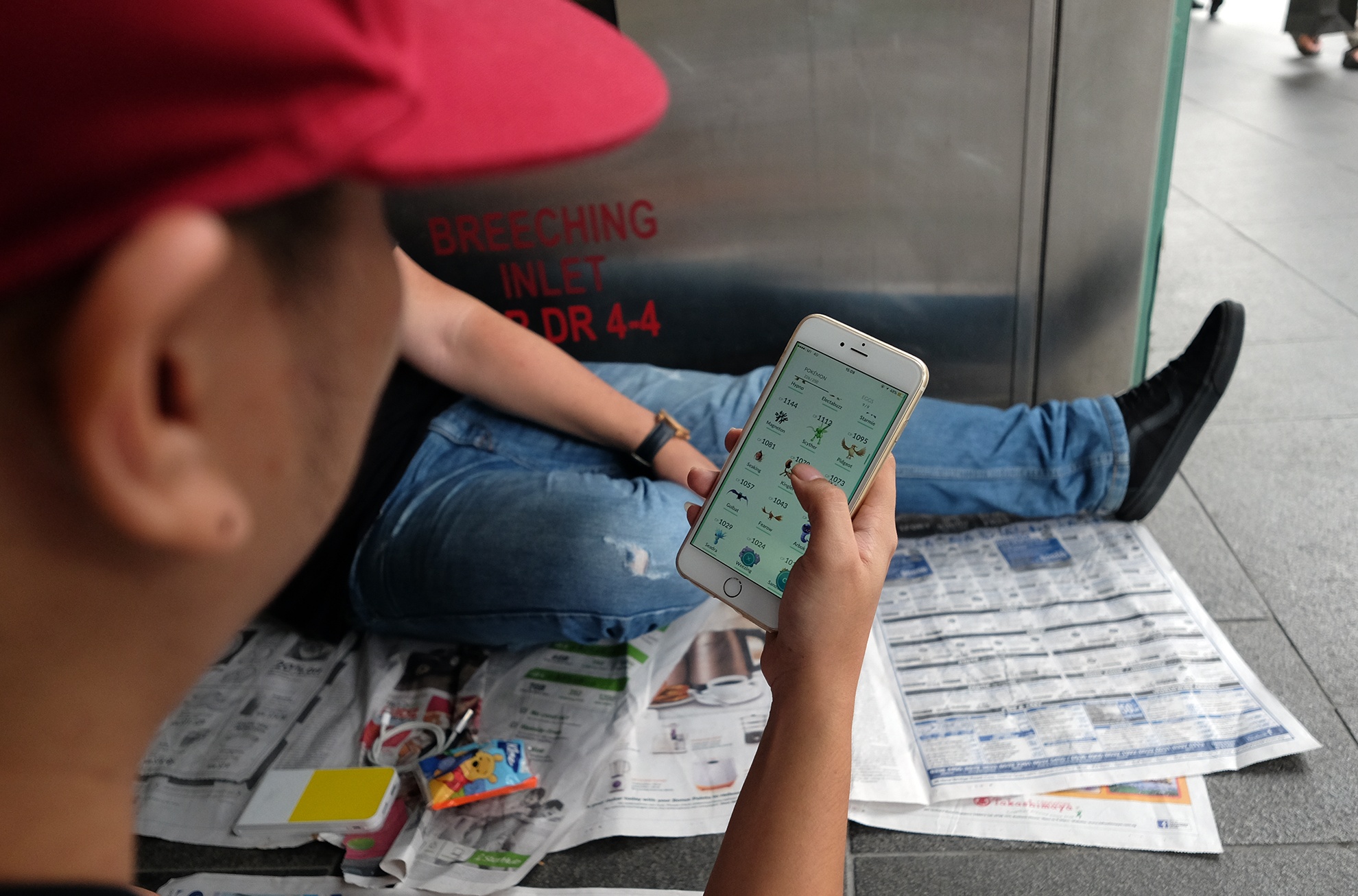 Xep hang mua iPhone 7 o Singapore anh 7