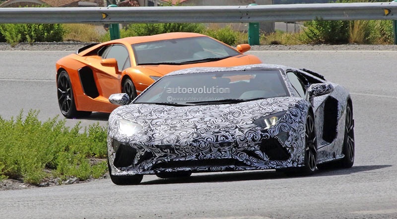Lamborghini Aventador 2018 lo dien tren duong thu hinh anh