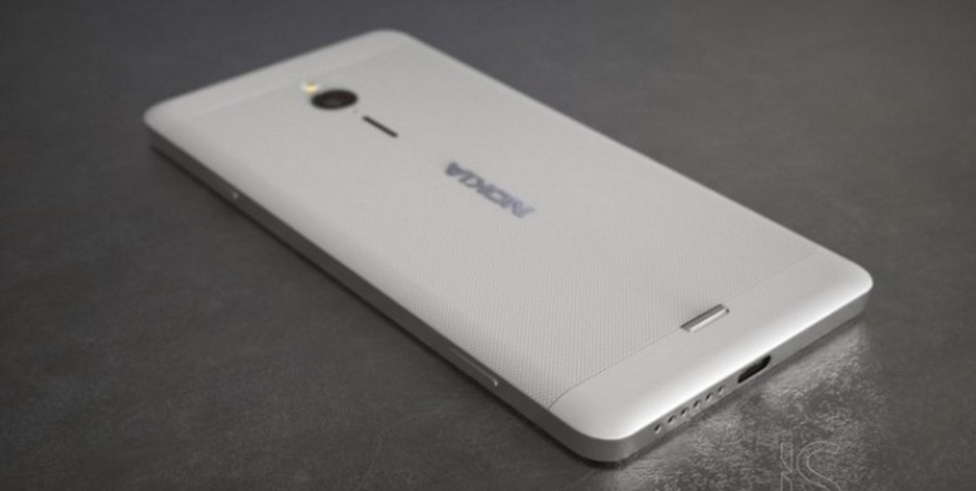 Nokia da san sang tuyen chien voi Apple hinh anh