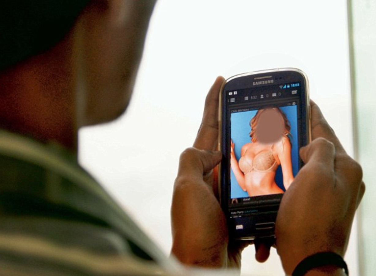 Wi-Fi cong cong o An Do qua tai vi phim nguoi lon hinh anh