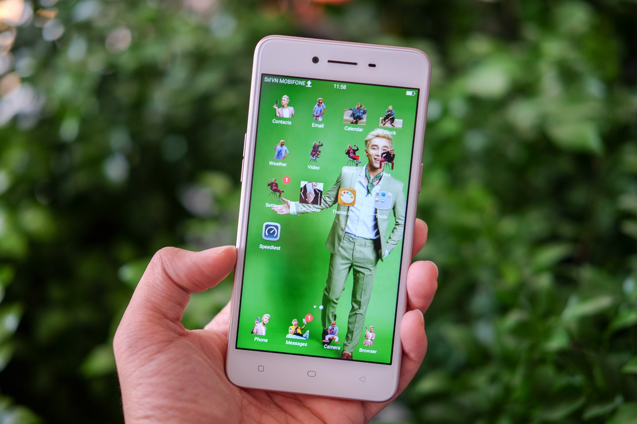 Smartphone giao dien Son Tung MT-P giam gia manh hinh anh