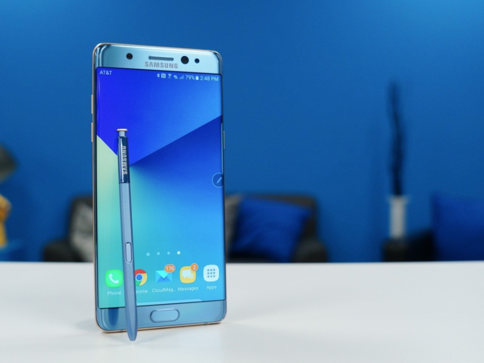 Cua hang tai Hong Kong van ban Note 7 voi gia 'dac biet' hinh anh