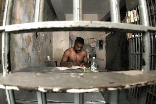 5 nha tu cong nghe cao gay nan long cho gioi toi pham hinh anh