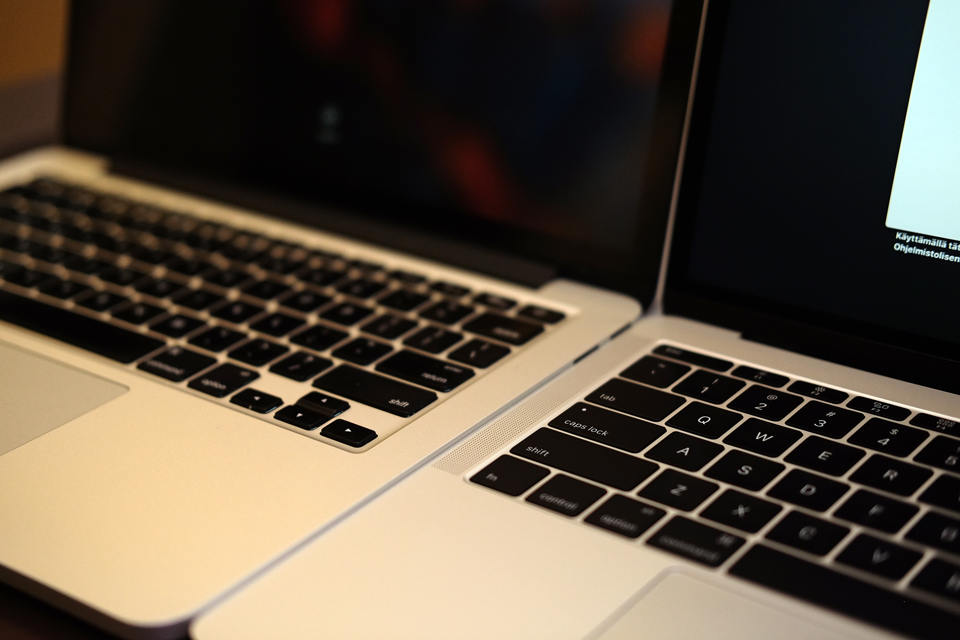 mo hop MacBook Pro 2016 anh 15