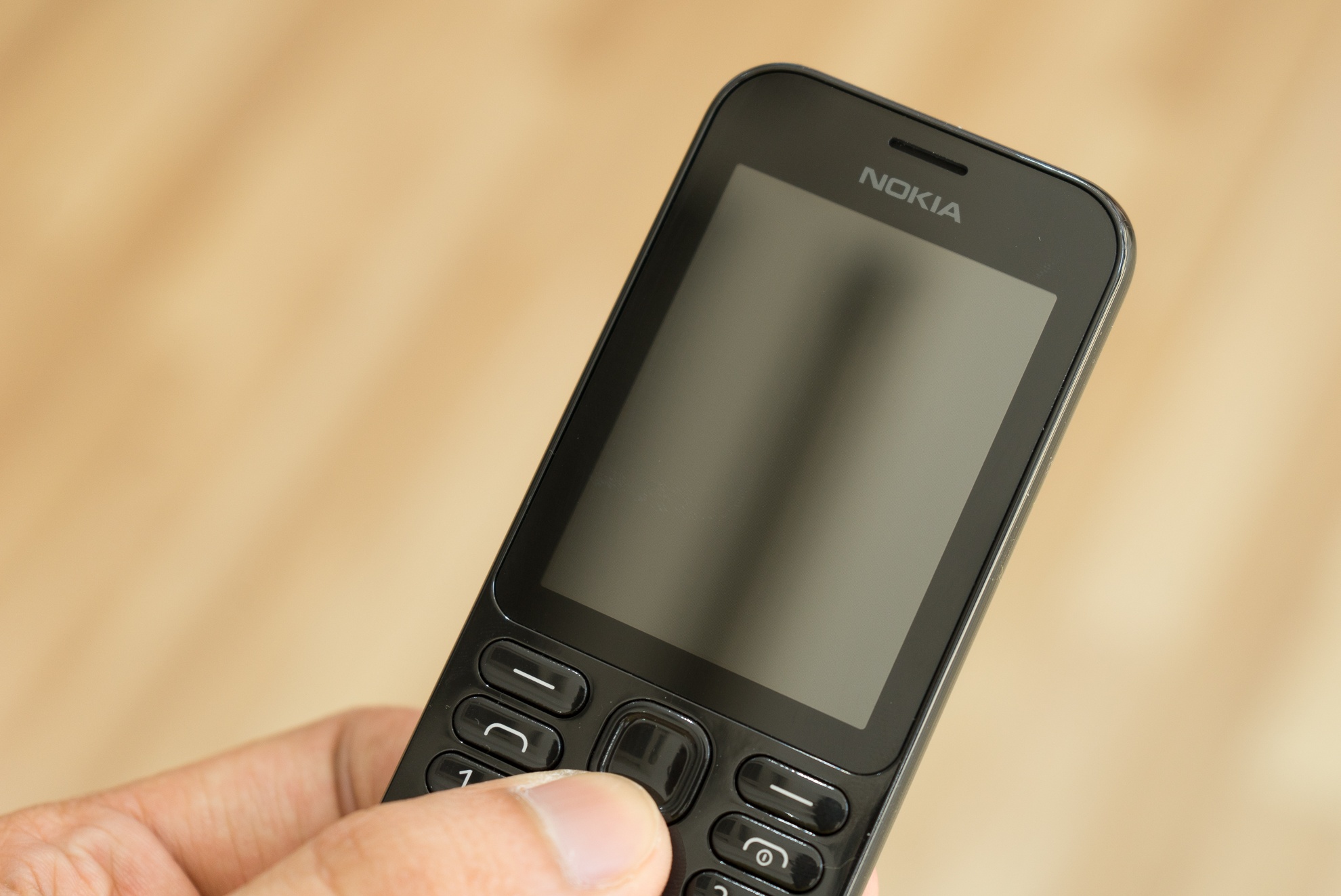 Mo hop Nokia 222 anh 4