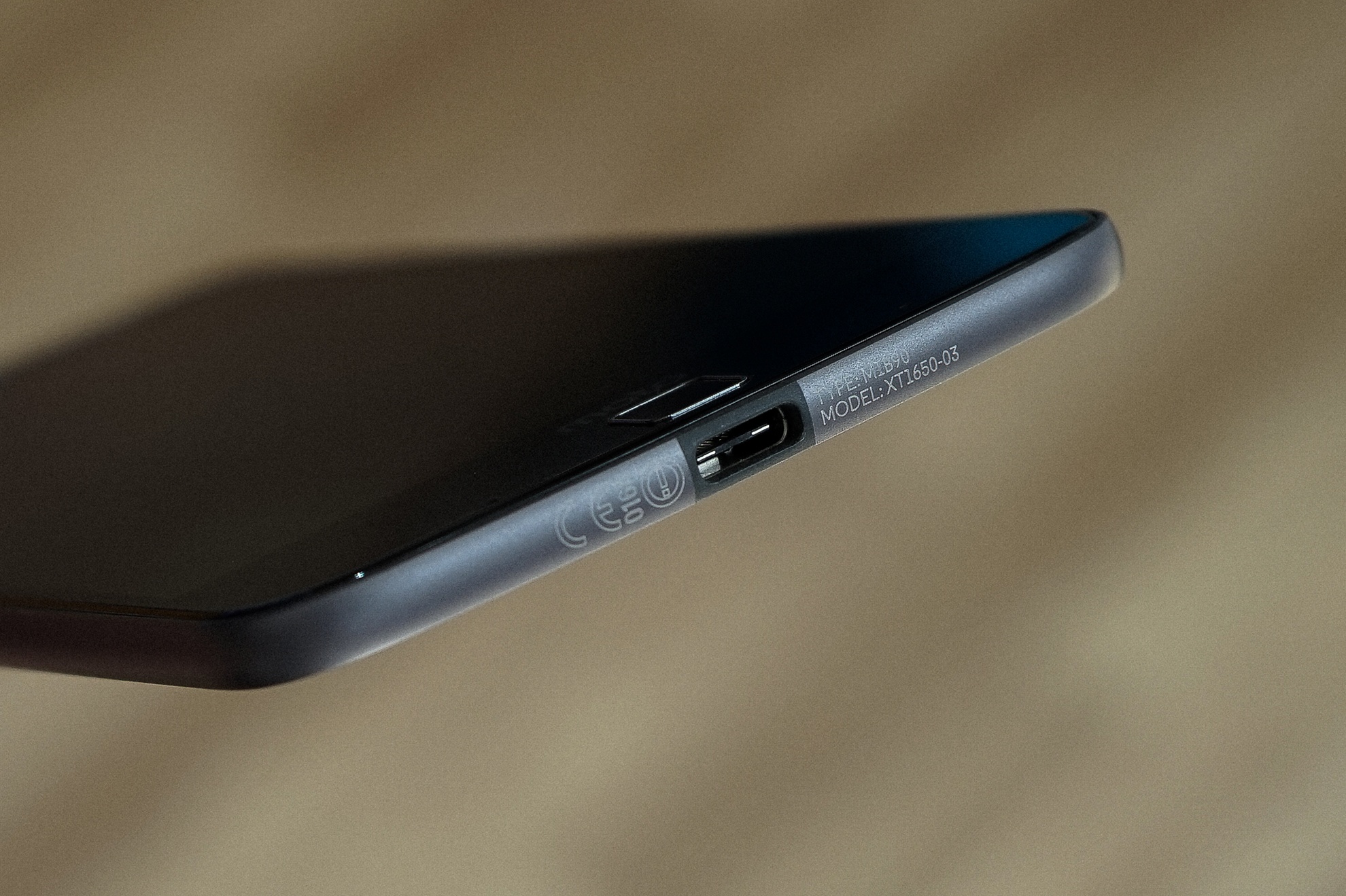 dap hop motorola Moto Z anh 7