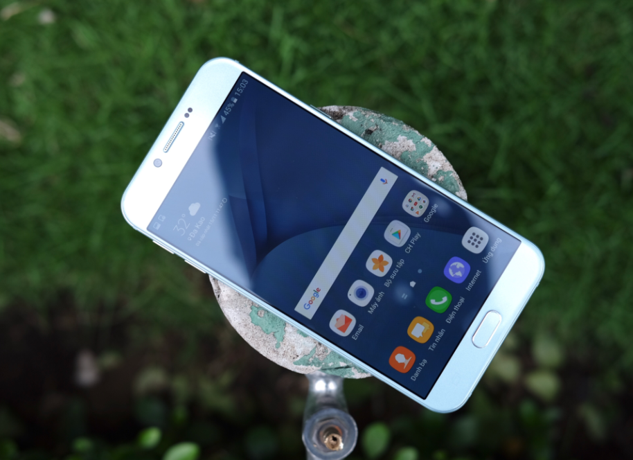 Galaxy A8 2016 xanh ngoc xach tay ve VN, gia 9 trieu dong hinh anh