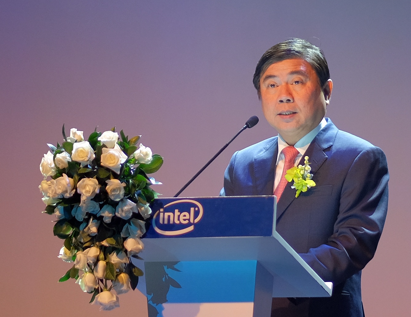 TP.HCM se uu dai toi da de Intel tiep tuc xay nha may ty do hinh anh