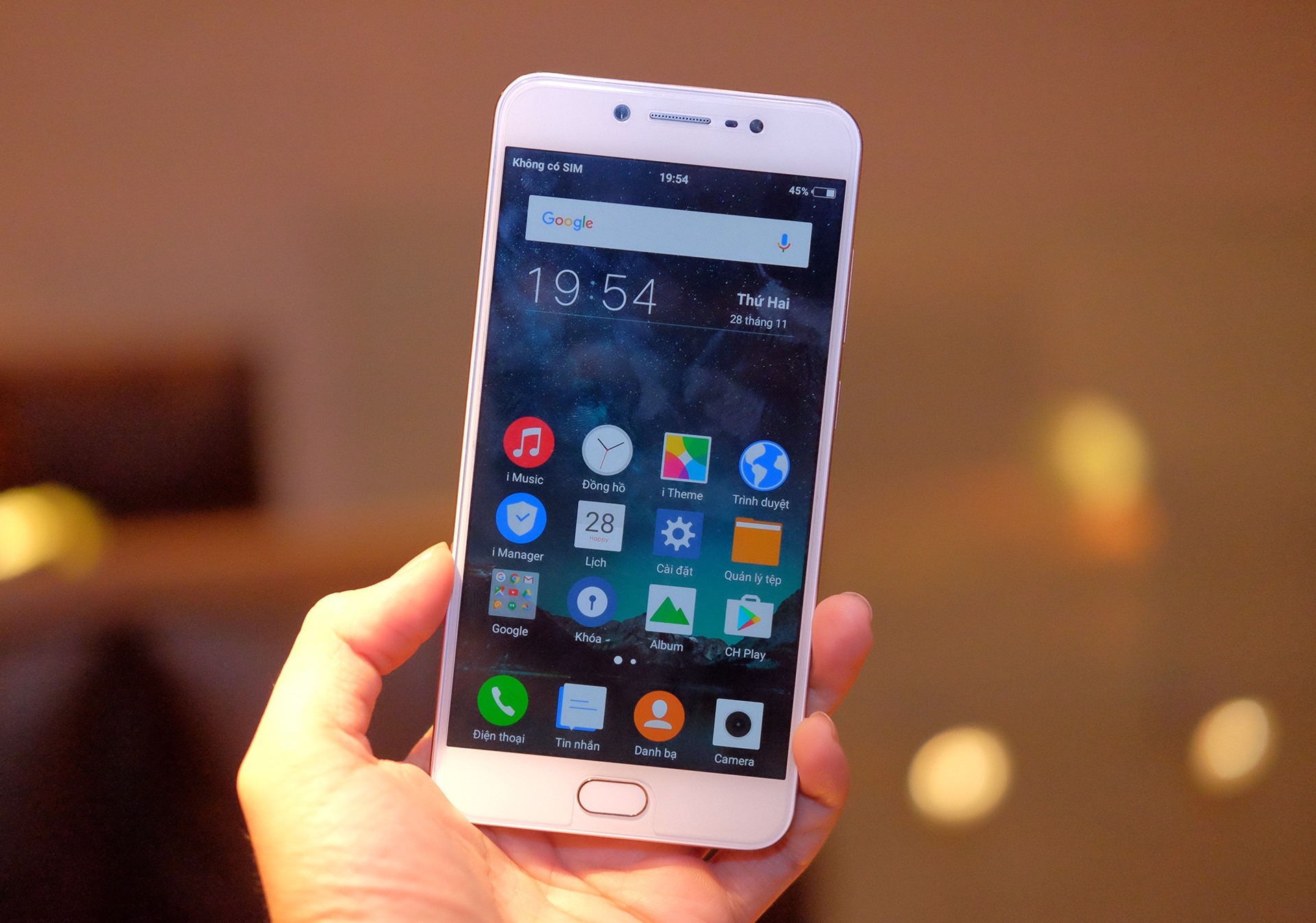 Nhung smartphone dang chu y len ke thang 12 hinh anh