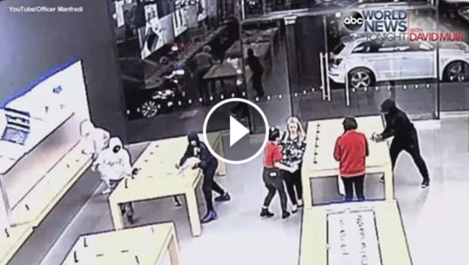 Xong vao cua hang cuop iPhone, iPad hinh anh