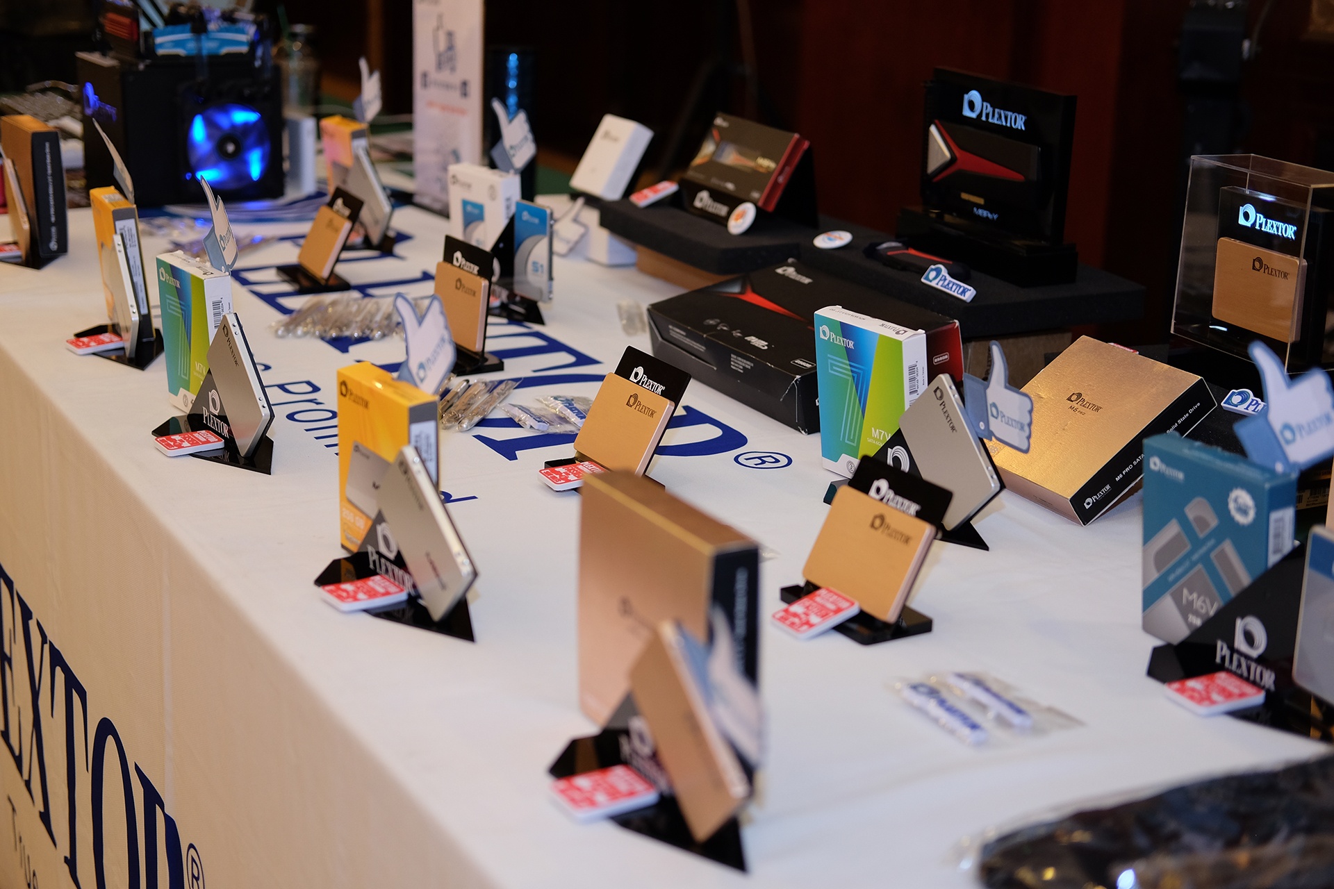 do choi may tinh,  smartphone IT Day anh 2