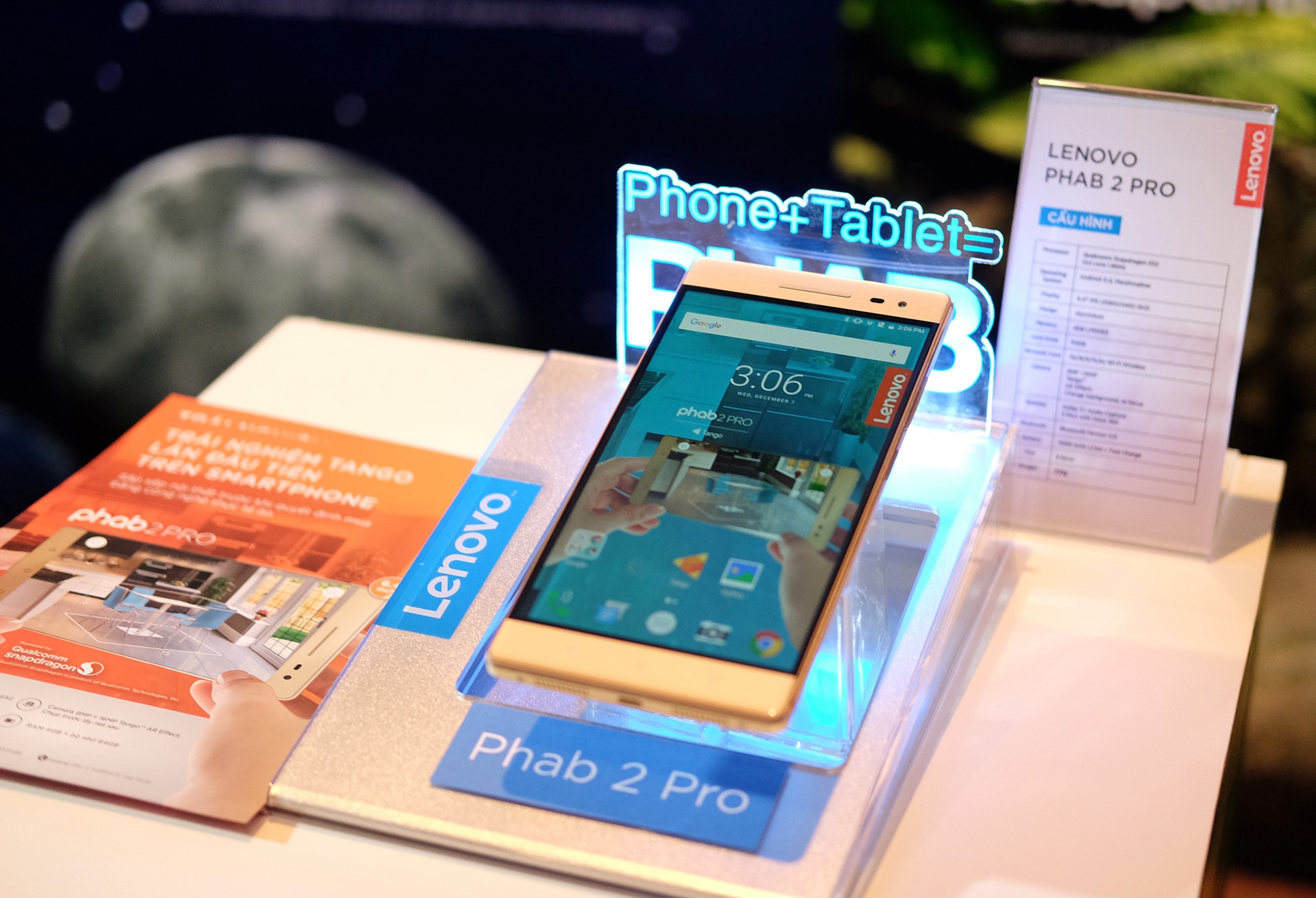 Lenovo Yoga Book va Phab2 Pro anh 5