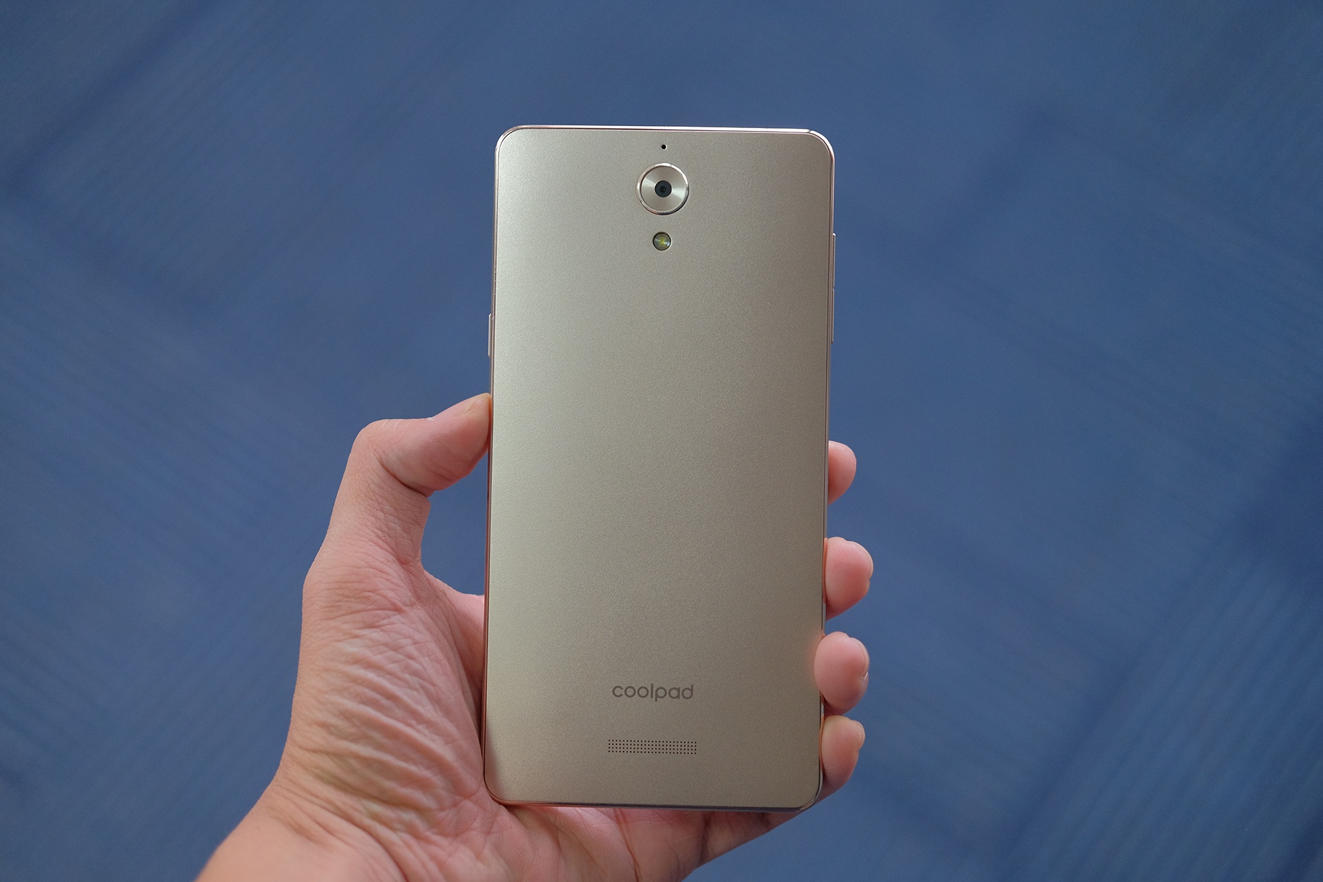 smartphone co khong gian bao mat anh 5