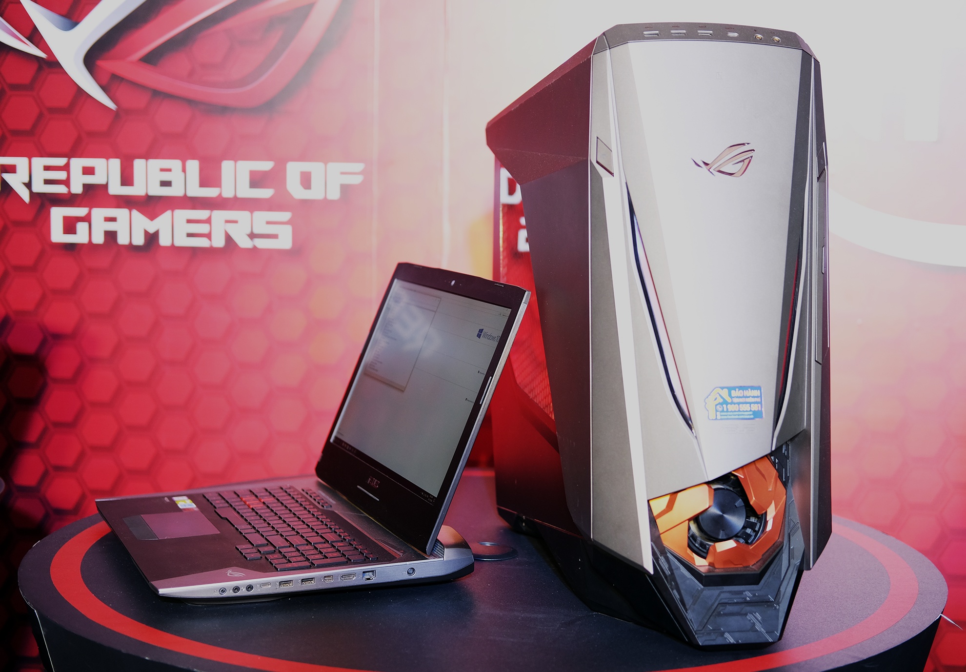 ROG ra mat laptop chuyen choi game anh 1