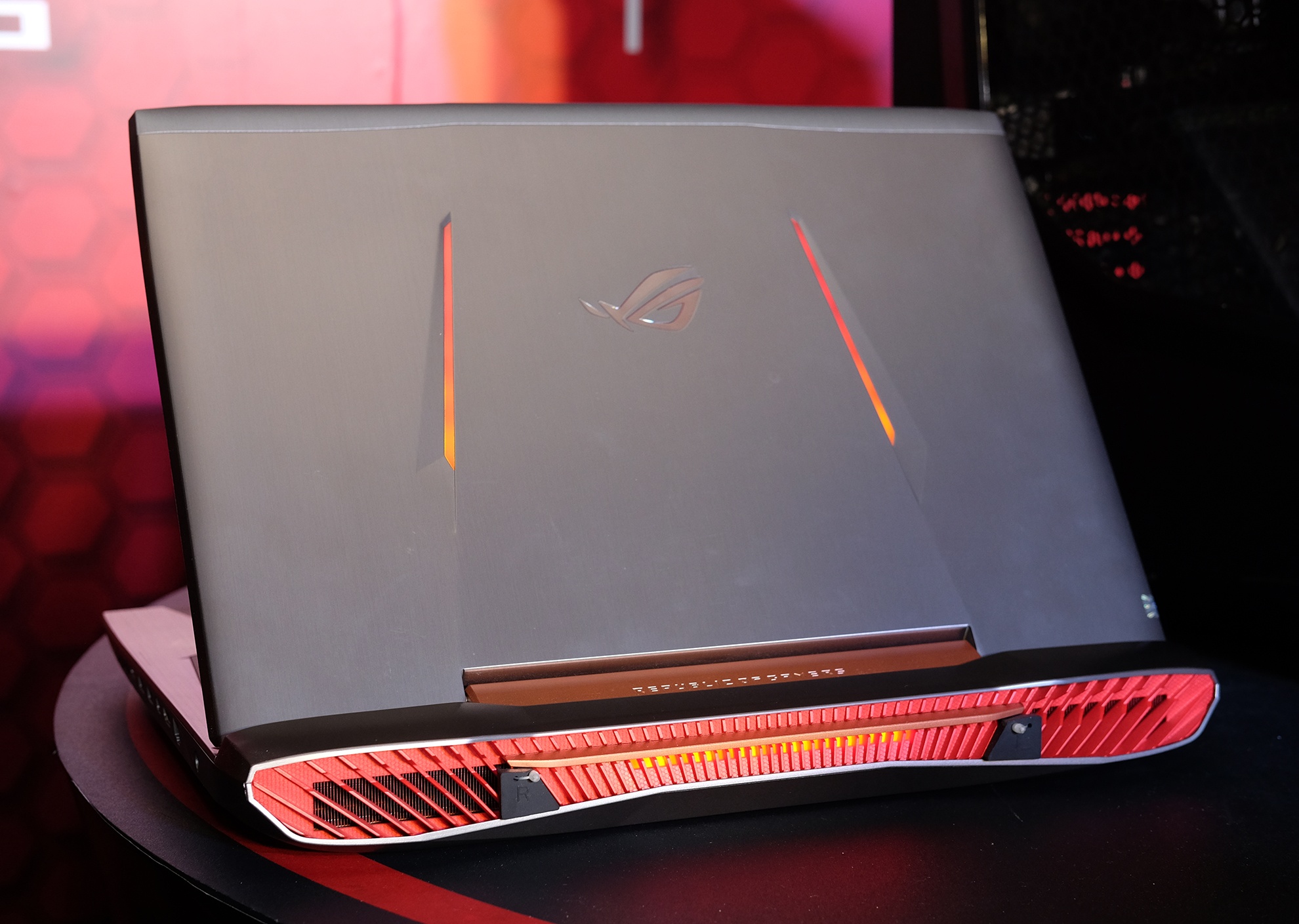 ROG ra mat laptop chuyen choi game anh 6