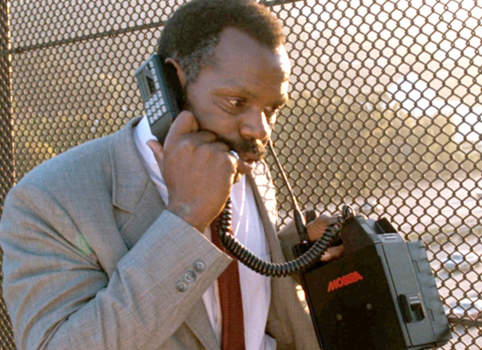 Dien thoai 'dong nat' dat gap nhieu lan iPhone 7 tren eBay hinh anh