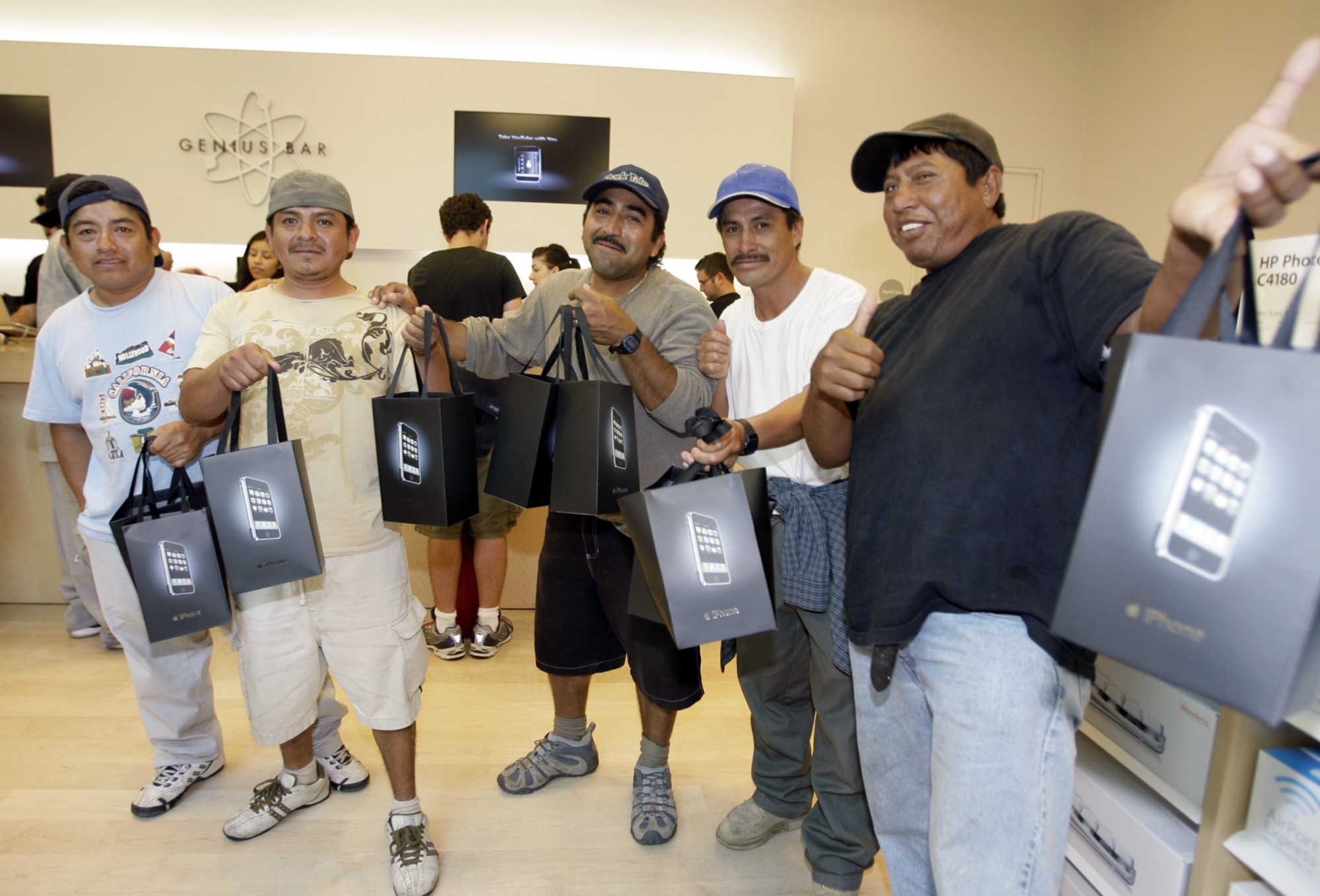 phat cuong vi iPhone anh 13