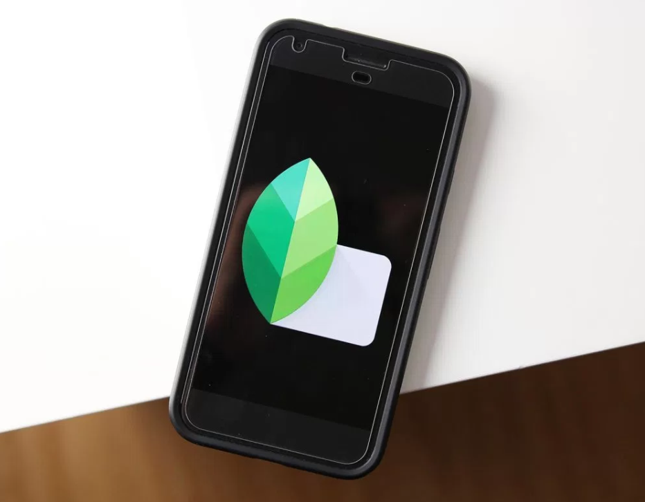 Snapseed bo sung cong cu chinh mau hinh anh