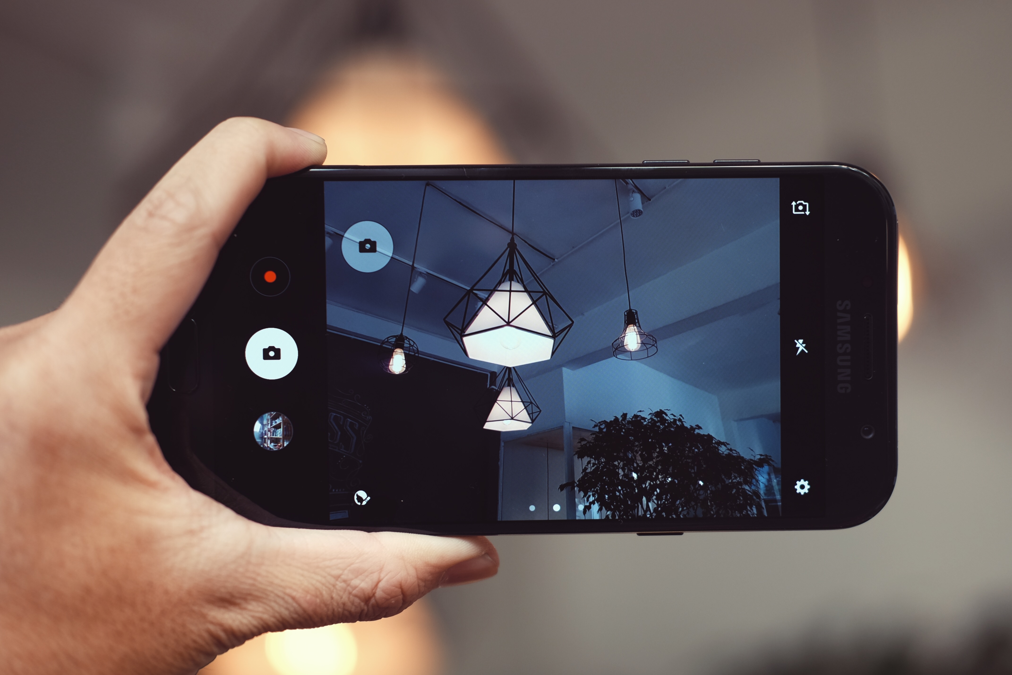 Danh gia Samsung Galaxy A7 anh 3