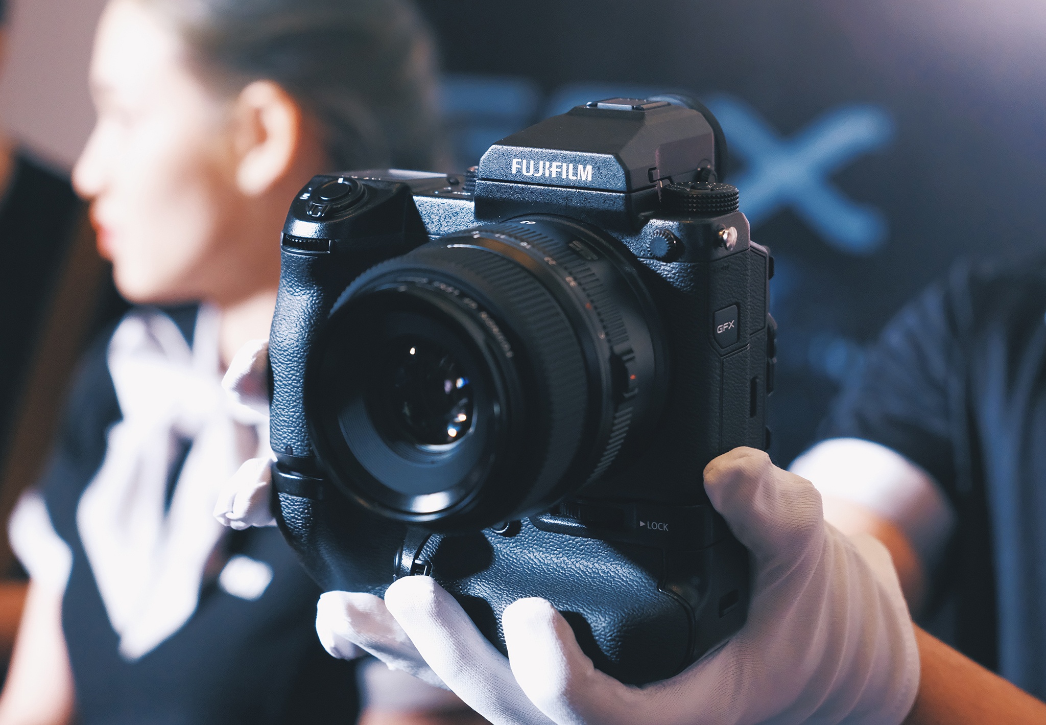 Fujifilm ra mat GFX 50S gia 150 trieu anh 1