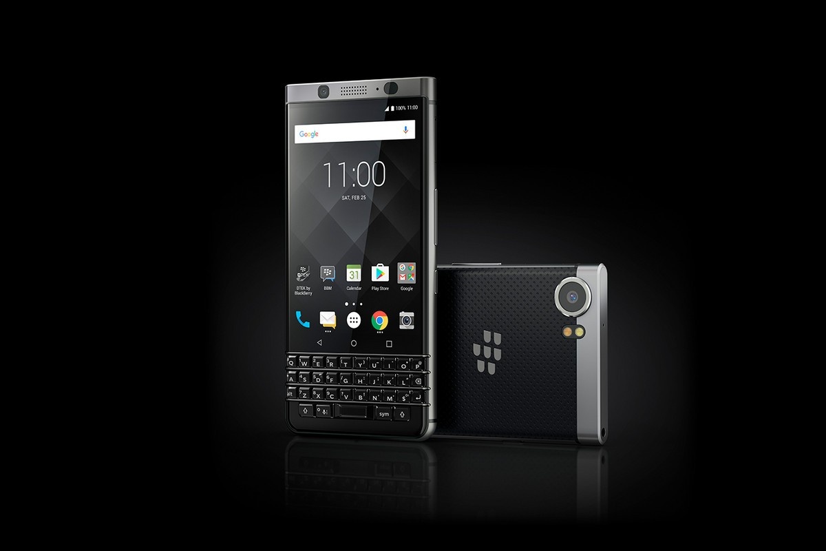 BlackBerry KeyOne ra mat: Phim QWERTY cam ung, gia 549 USD hinh anh