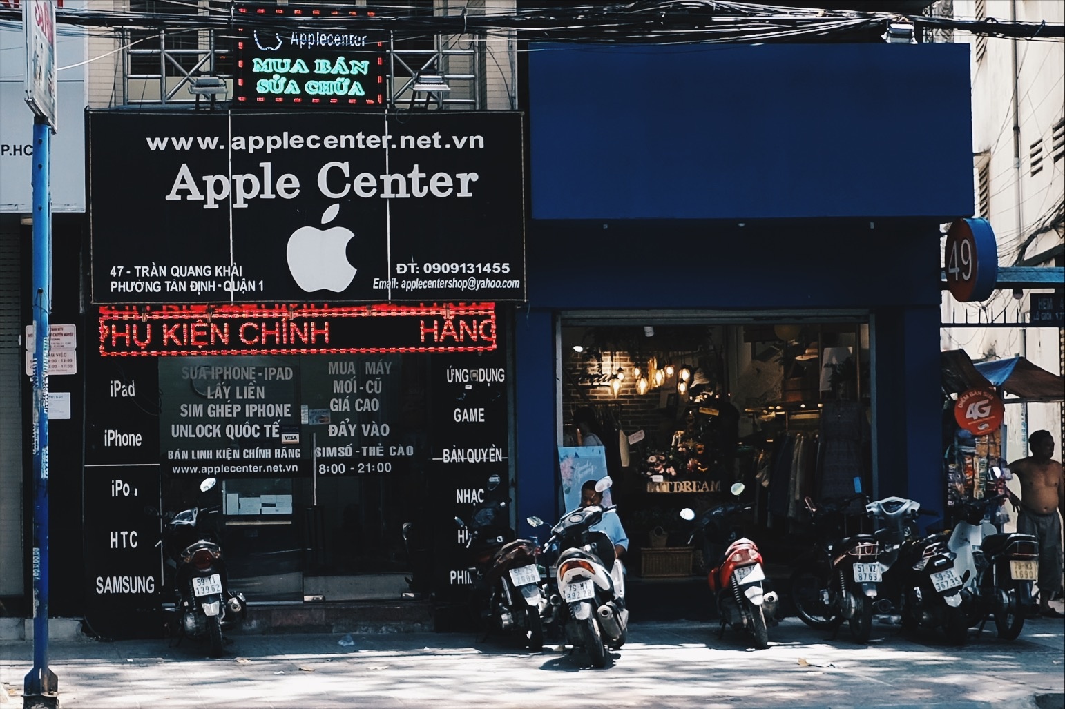 Cua hang kinh doanh iPhone anh 2