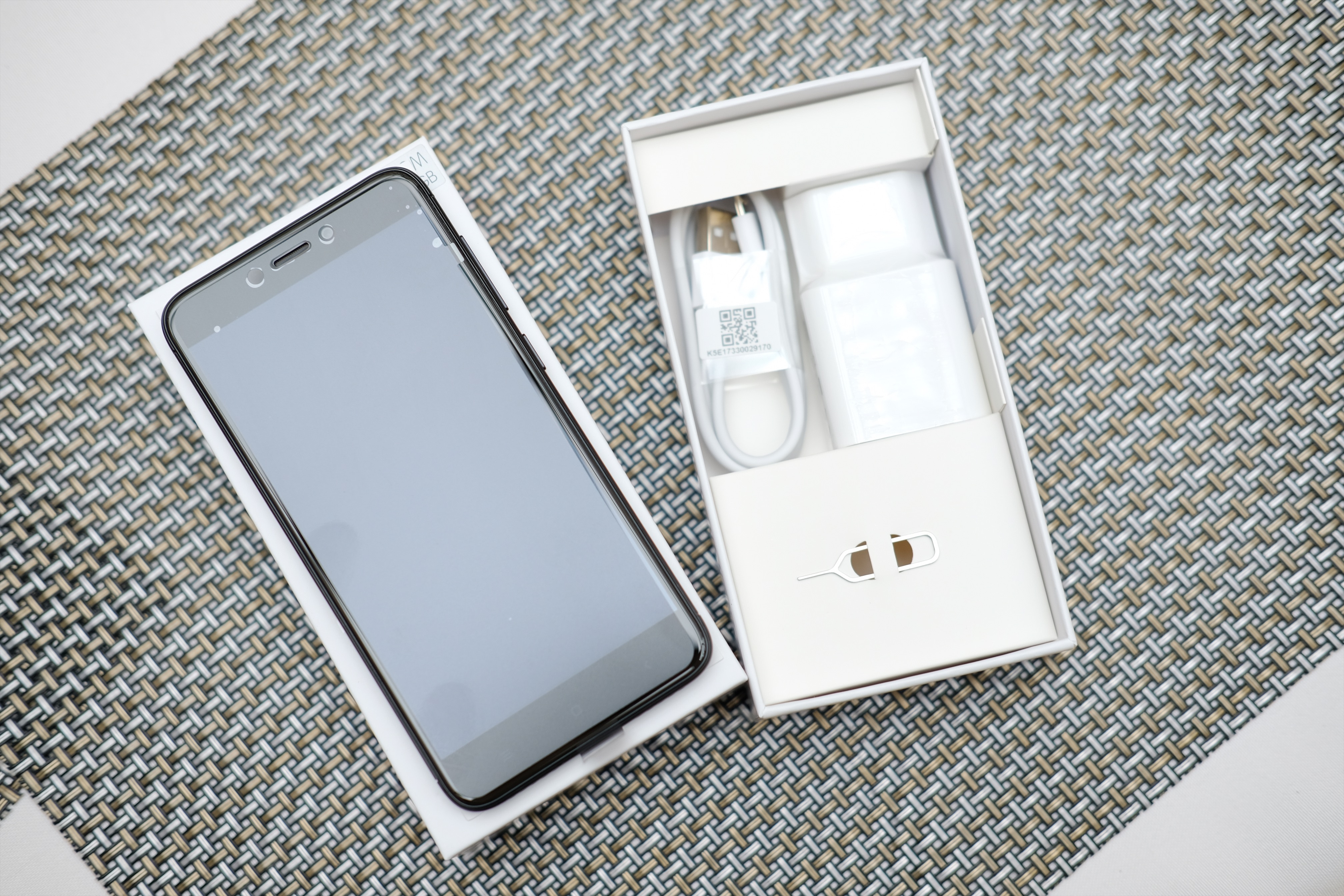 Mo hop Xiaomi Redmi 4X anh 2