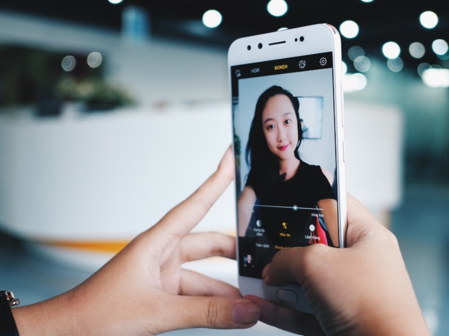 Mo hop Vivo V5 Plus camera kep selfie 'xoa phong' 20 MP hinh anh