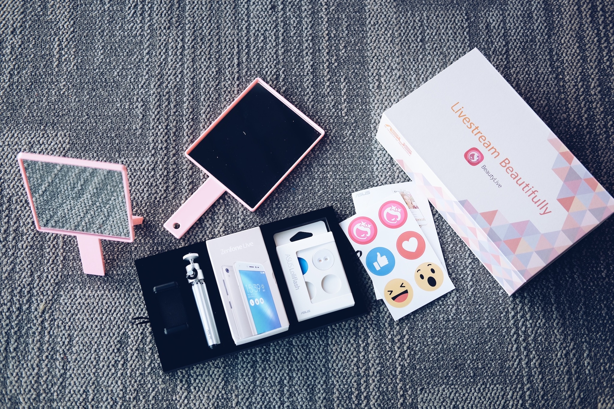 Mo hop Zenfone Live ho tro lam dep khi live stream anh 3