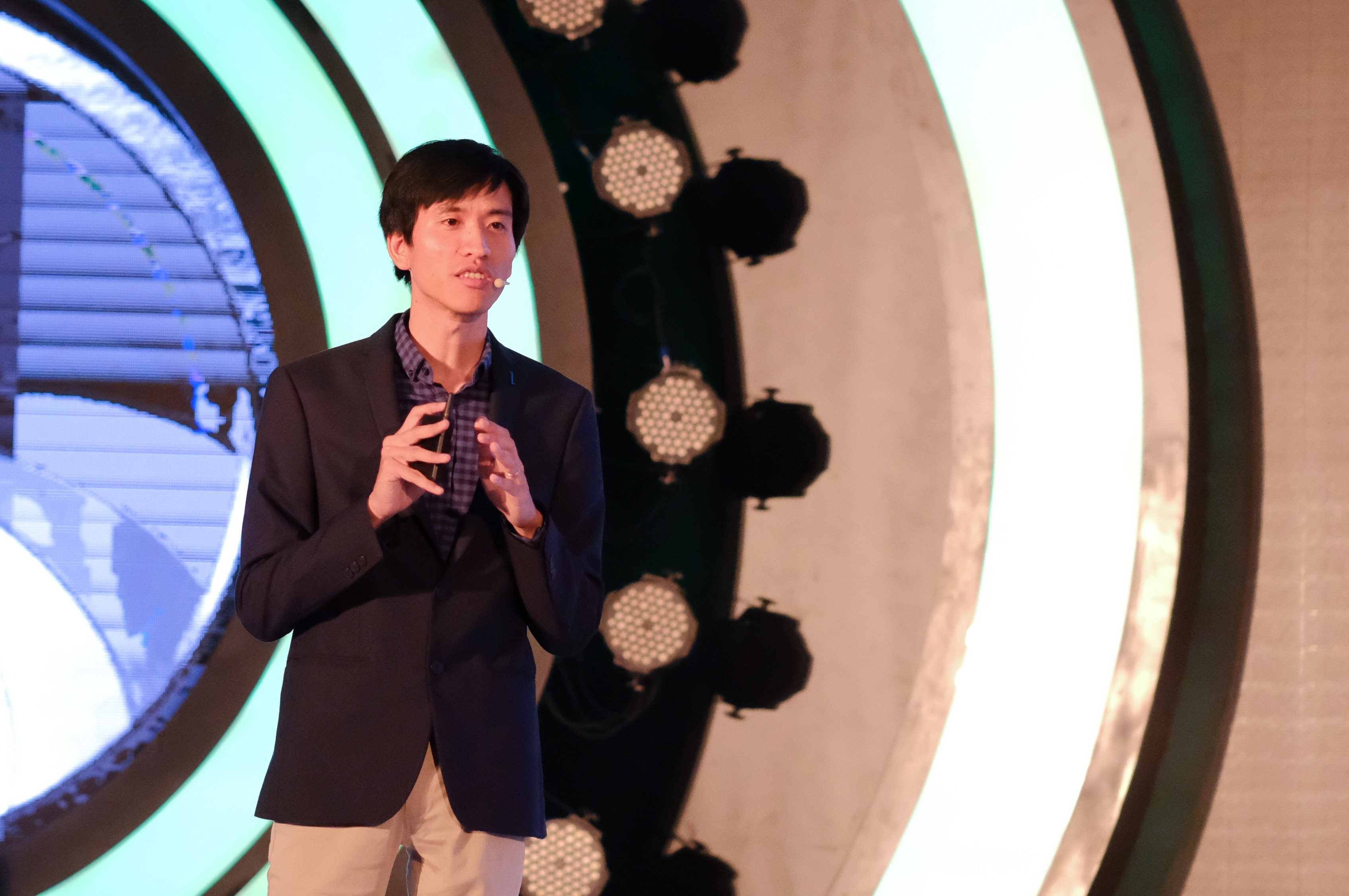 Oppo F3 camera selfie kep ra mat anh 1