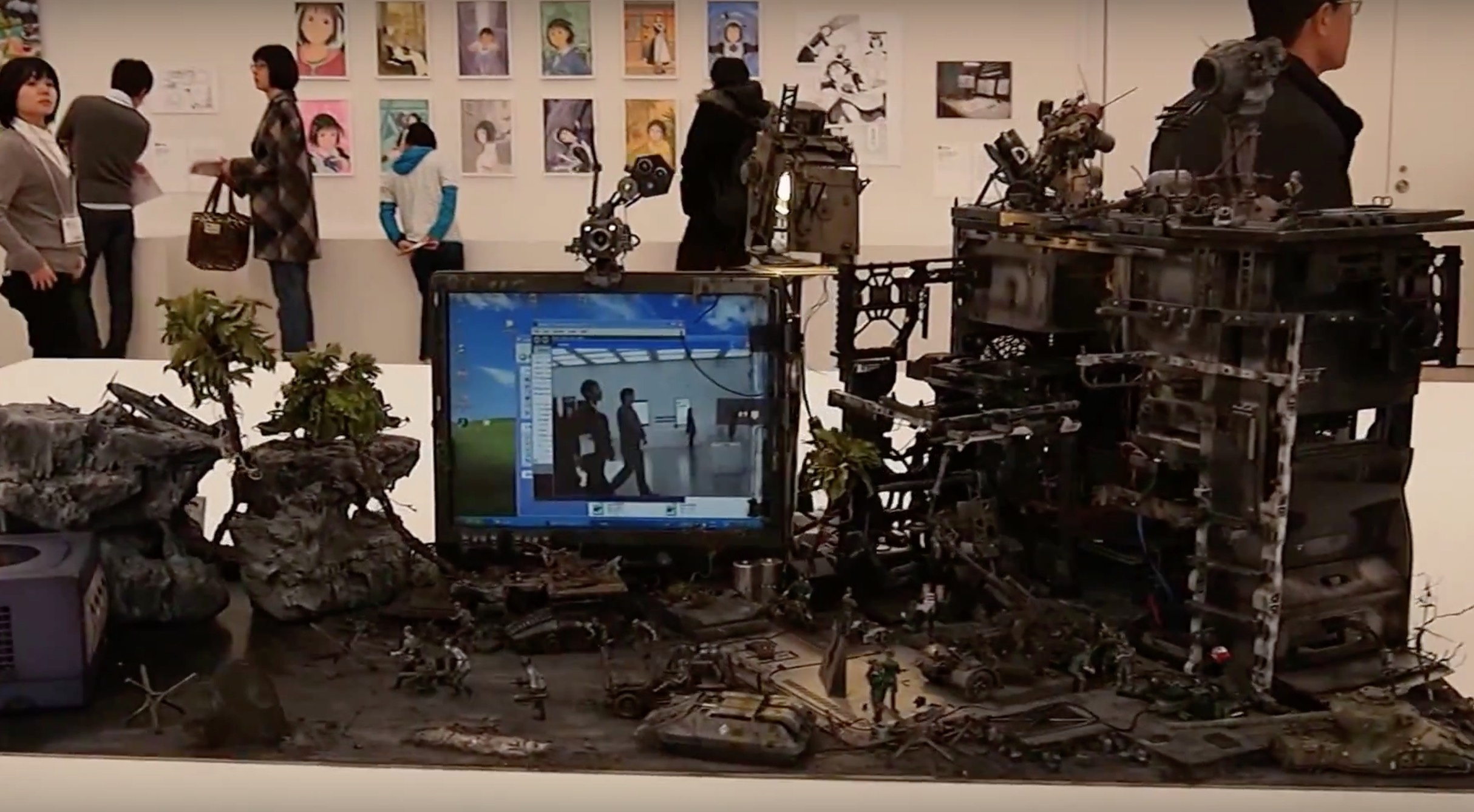 Mau PC do theo phong cach can cu quan doi hinh anh