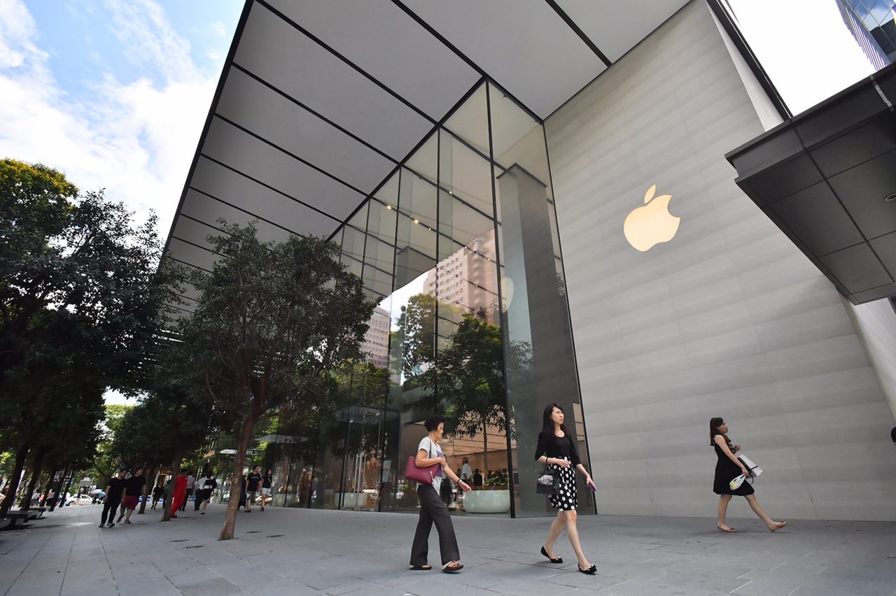 Apple Store mo o Singapore, xoa 'diem den' nguoi Viet tung chen lan hinh anh