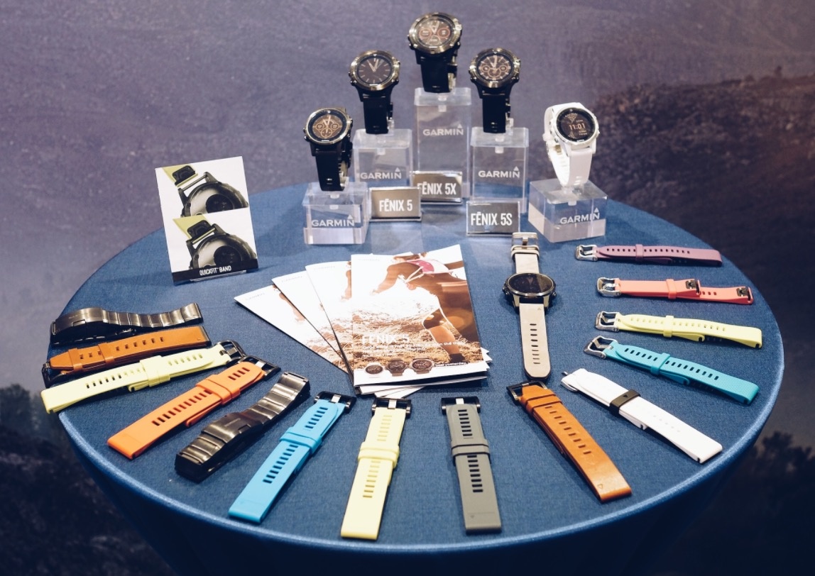 Garmin ra loat dong ho ho tro tap luyen, theo doi suc khoe hinh anh