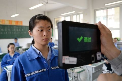 cong nghe gian lan thi dai hoc trung quoc anh 3