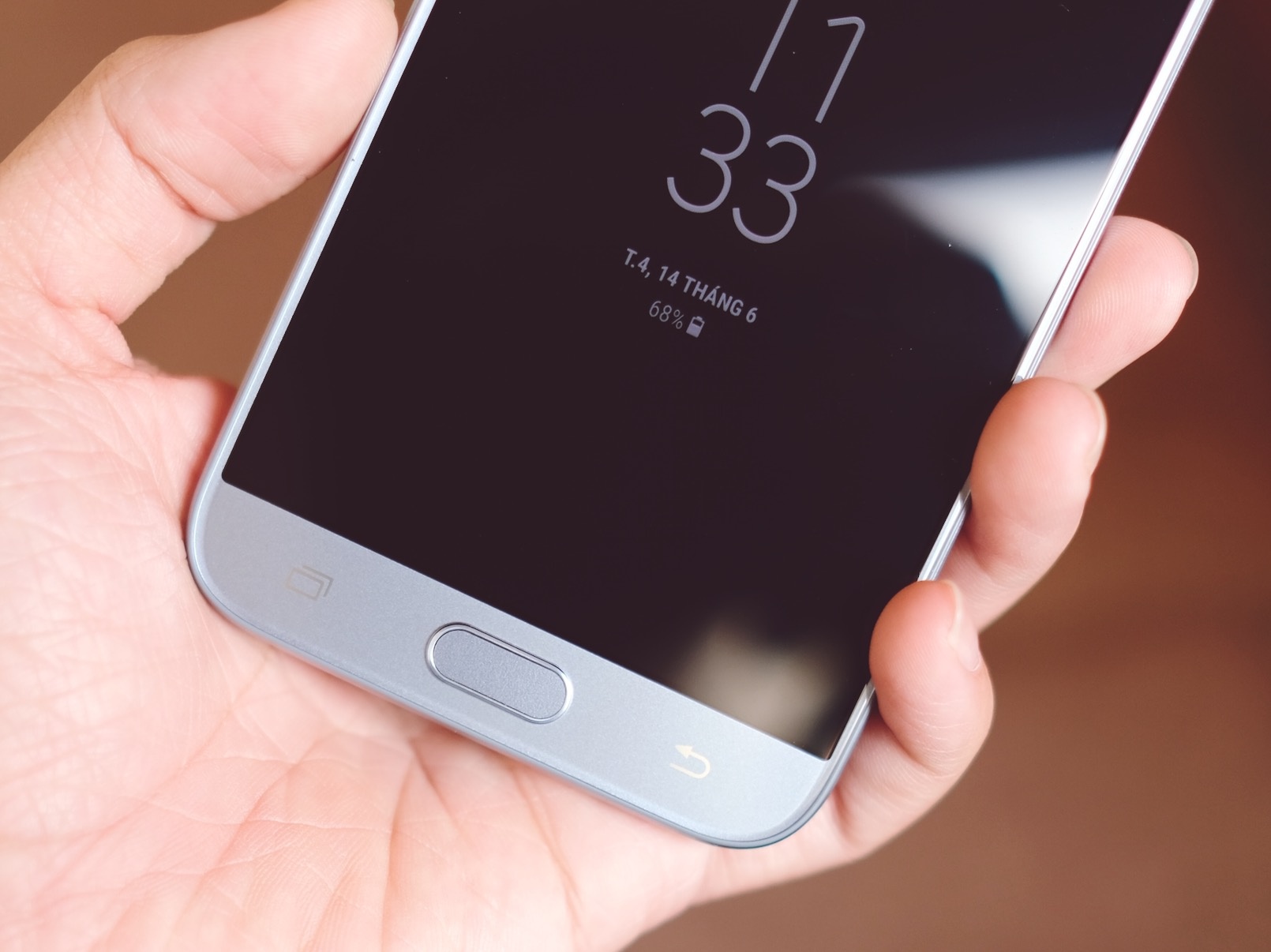 Anh thuc te Galaxy J7 Pro anh 8