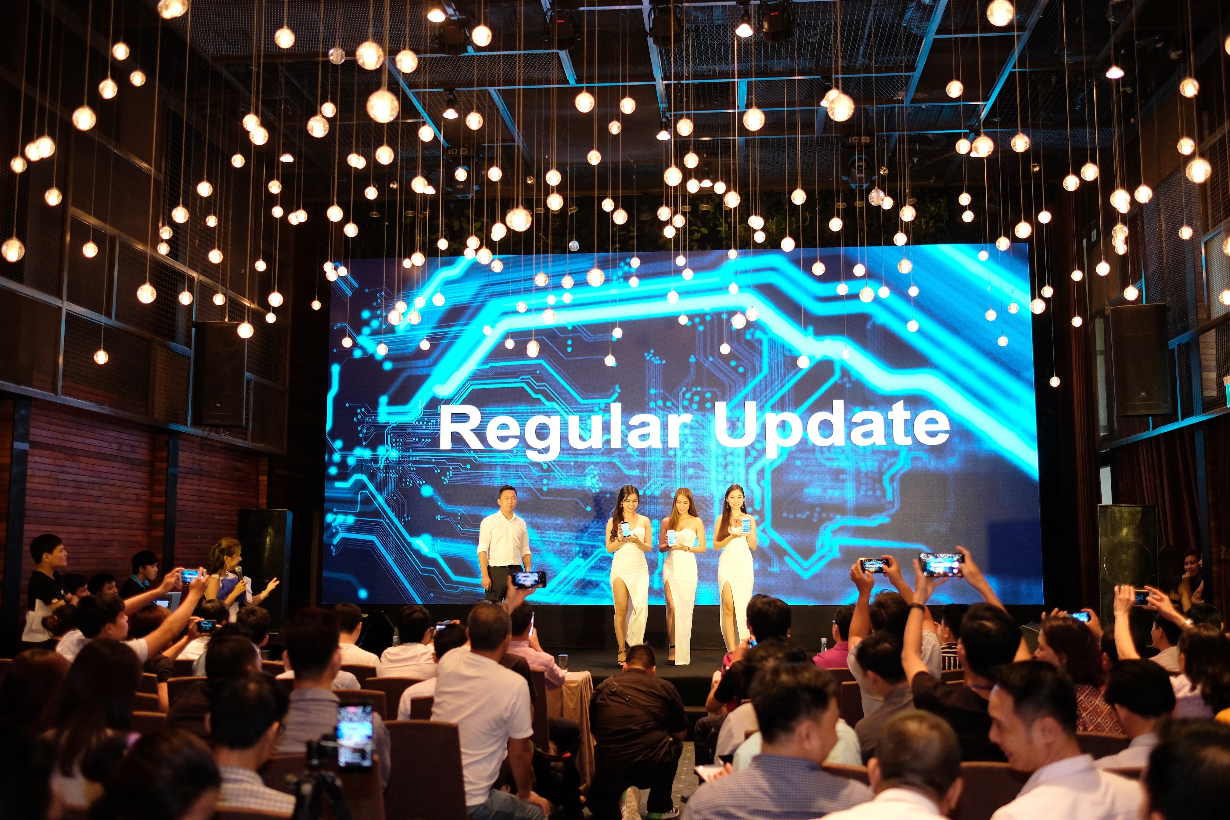 Meizu ra mat M5 M5s M5 Note anh 1