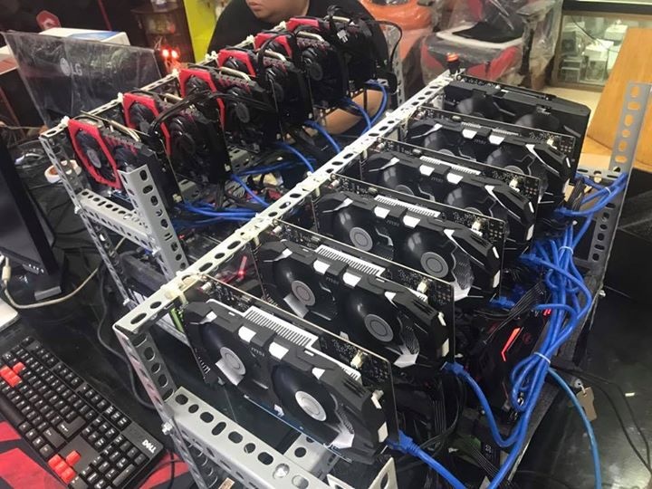 Gia linh kien nhay mua, dan choi Bitcoin ban thao 'trau cay' o VN hinh anh