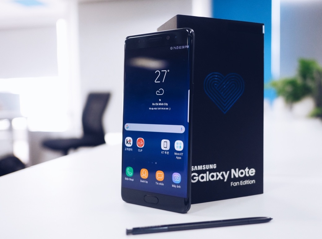 Cua hang ngam dang vi Galaxy Note 7 tan trang hinh anh