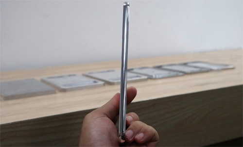 Loan tin cau hinh, gia ban Bphone 2 truoc ngay ra mat hinh anh