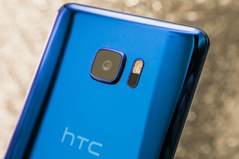 Dien thoai Sony, HTC mat gia manh nhat nua dau 2017 hinh anh