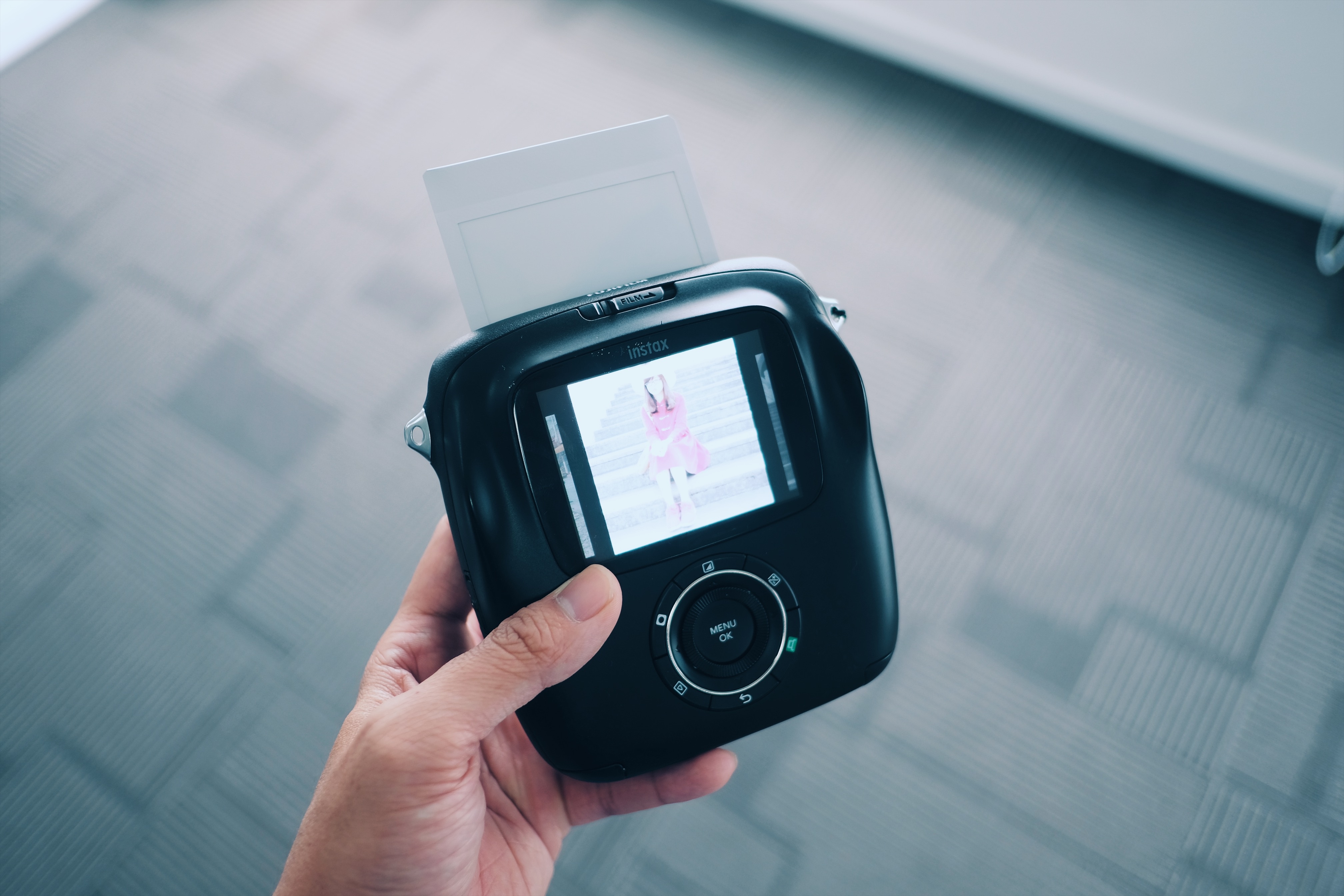 Danh gia Fujifilm Instax Square SQ10 anh 4