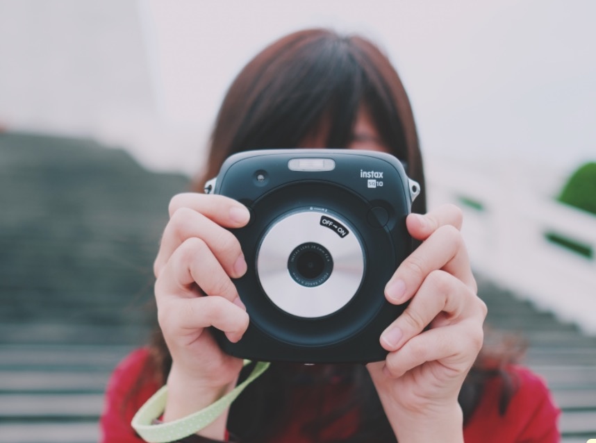 Danh gia Fujifilm Instax Square SQ10: May anh Instagram doi thuc hinh anh