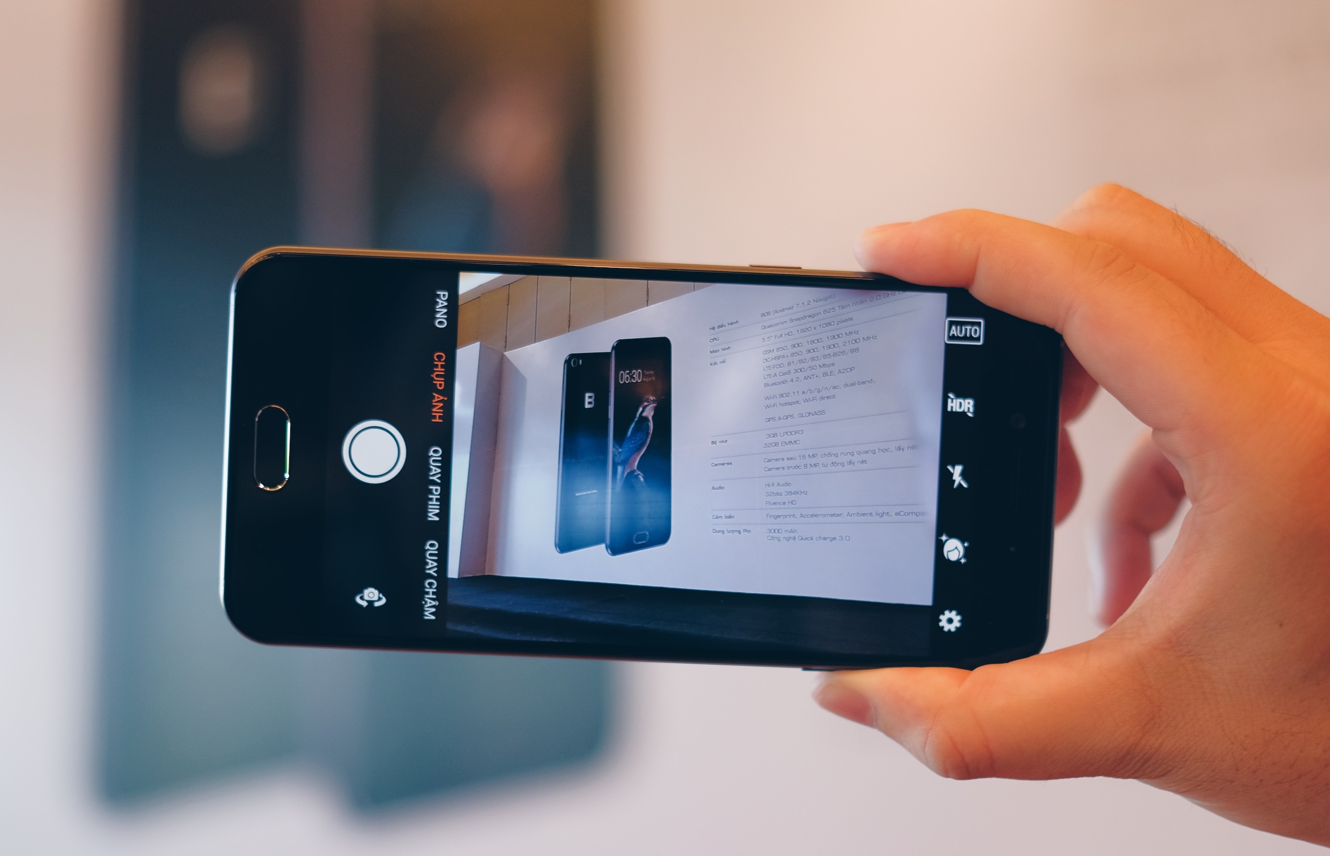 Anh thuc te Bphone 2017 anh 8