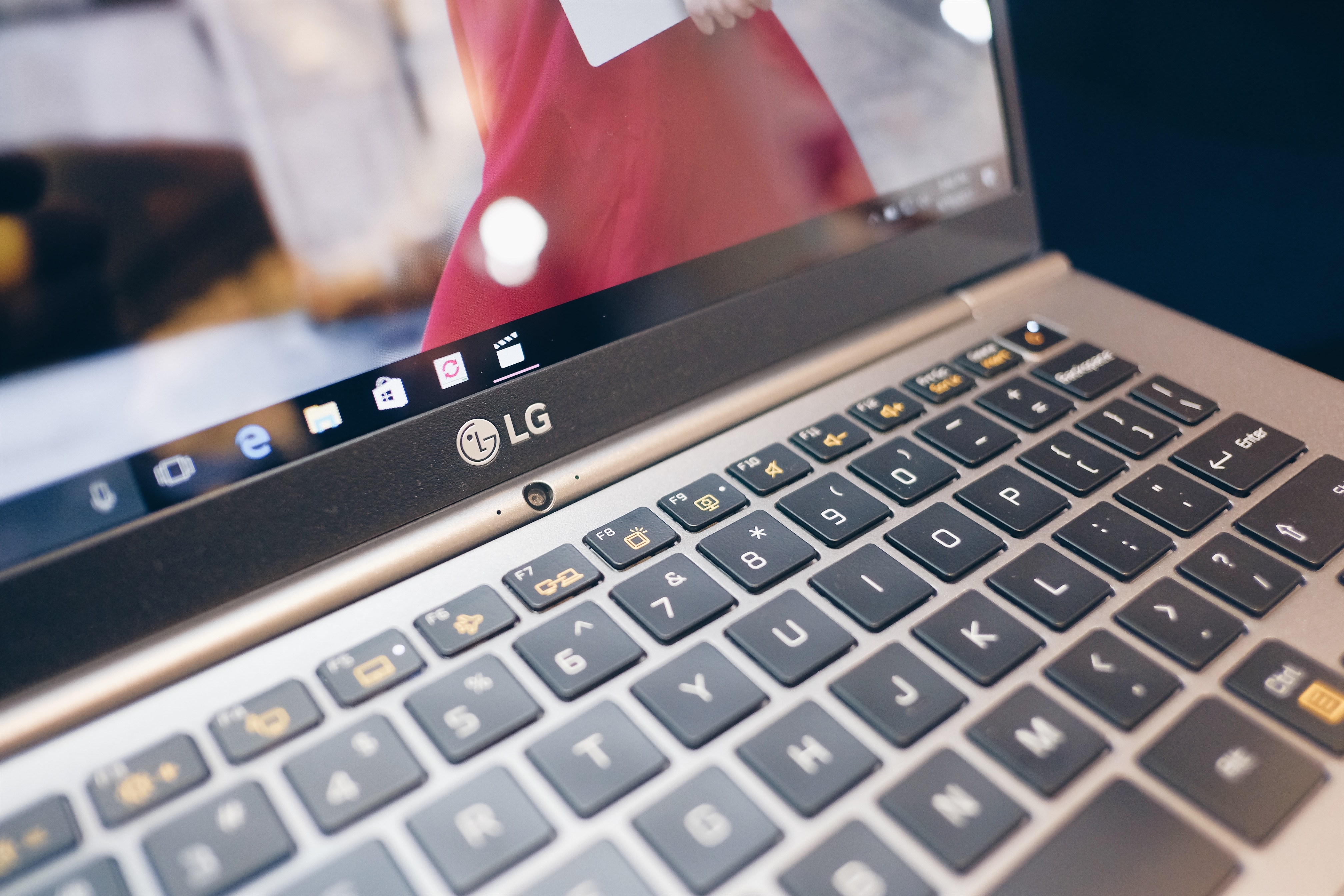 laptop nhe nhat the gioi LG gram anh 5