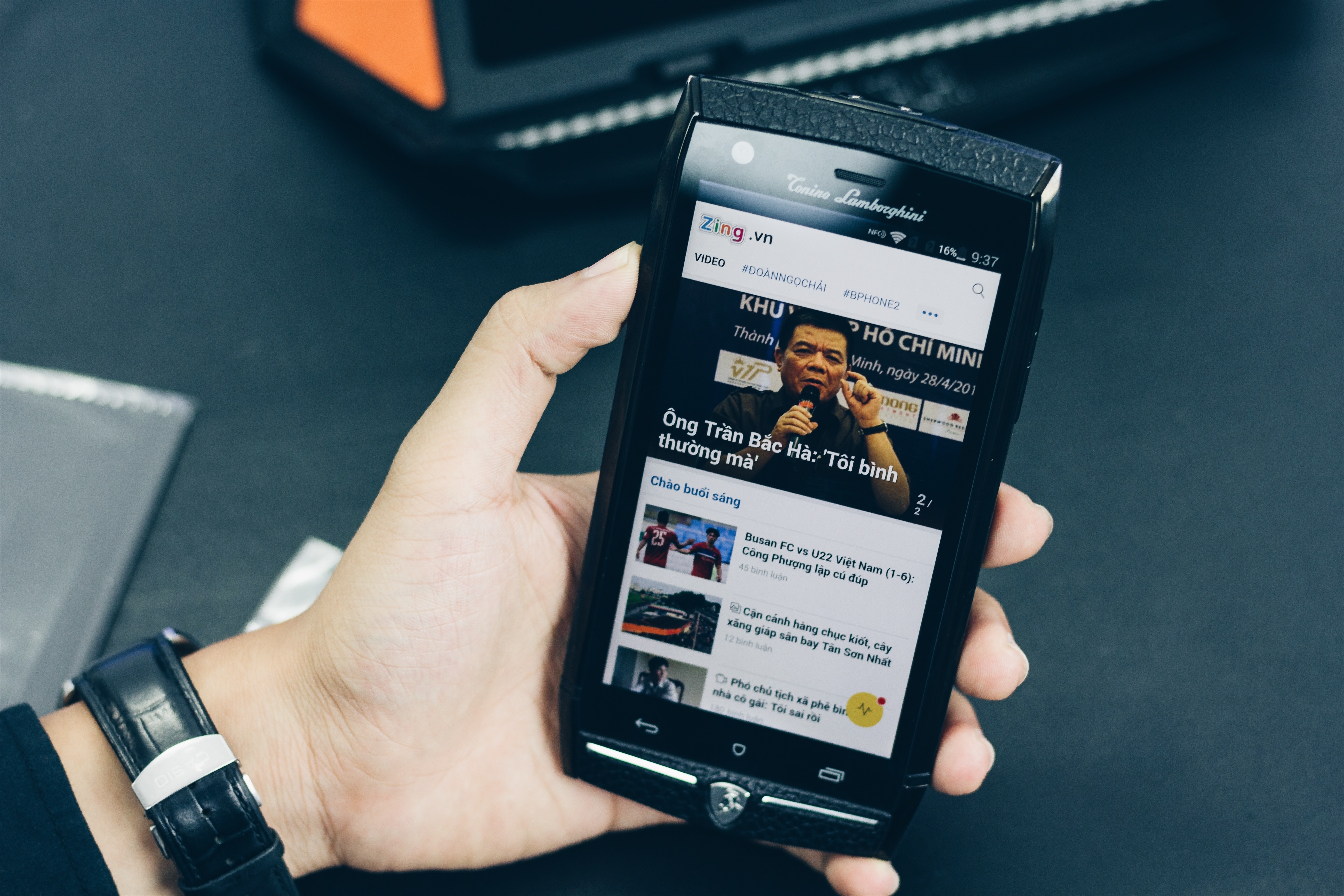 smartphone Lamborghini anh 10