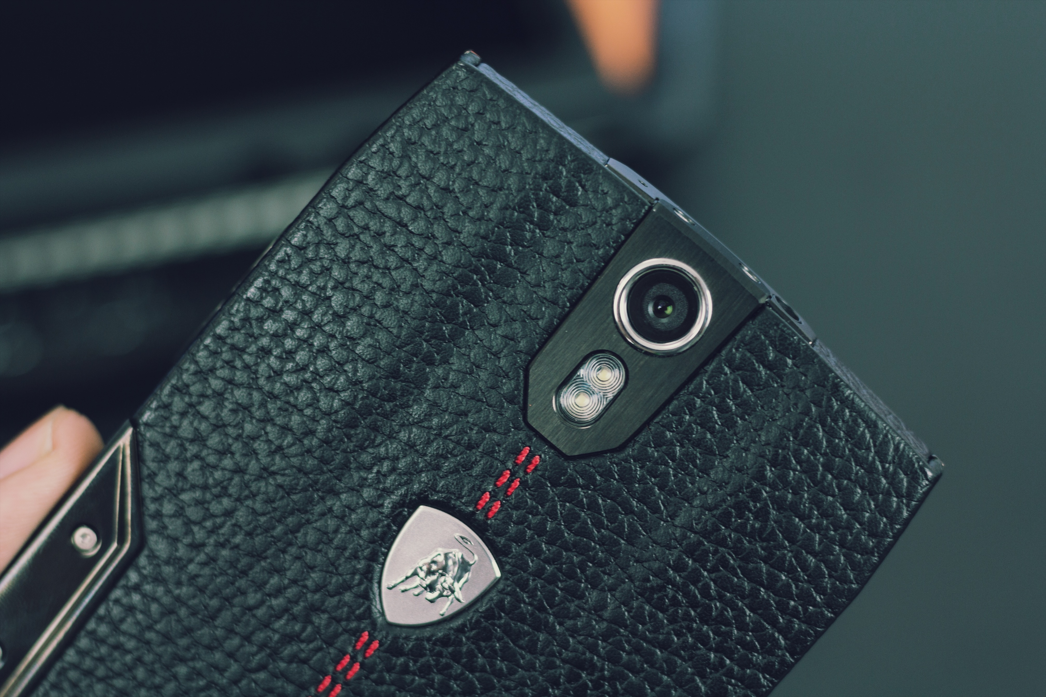 smartphone Lamborghini anh 11