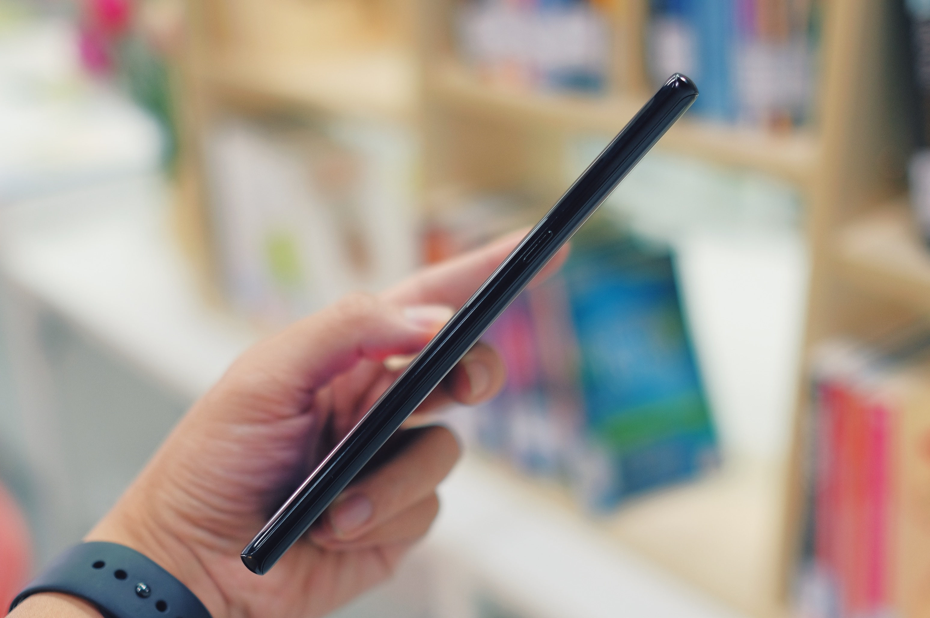 Mo hop Galaxy Note 8 sap len ke anh 10