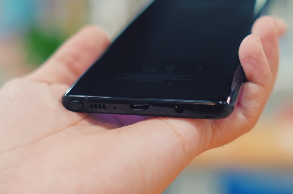 Mo hop Galaxy Note 8 sap len ke anh 11